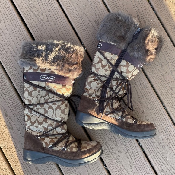 Coach Boots - Picture 4 of 9